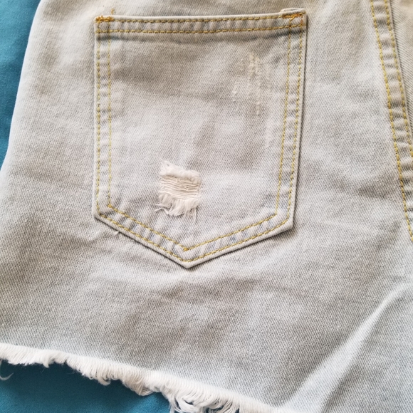 Jean shorts - Picture 8 of 9